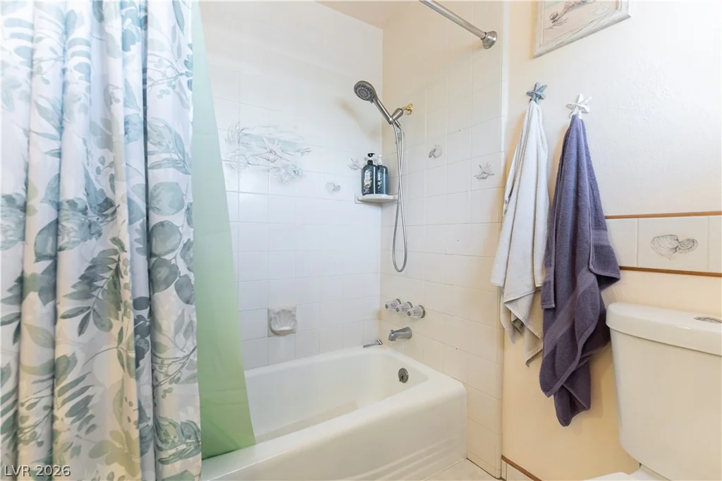 312 Redstone, Las Vegas, NV 89145