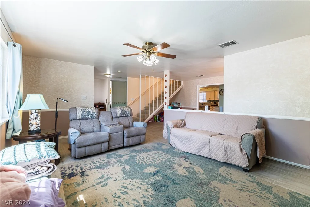 312 Redstone, Las Vegas, NV 89145