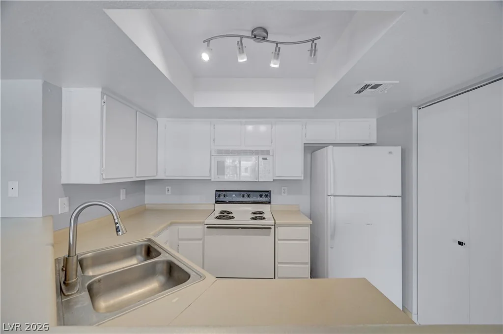 8600 Charleston, Las Vegas, NV 89117