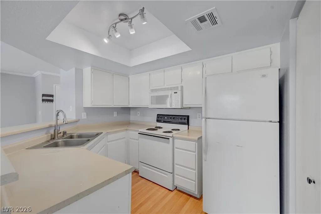 8600 Charleston, Las Vegas, NV 89117