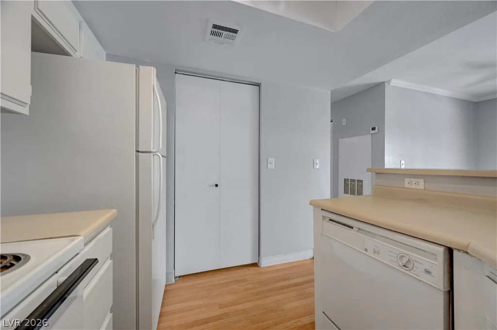8600 Charleston, Las Vegas, NV 89117