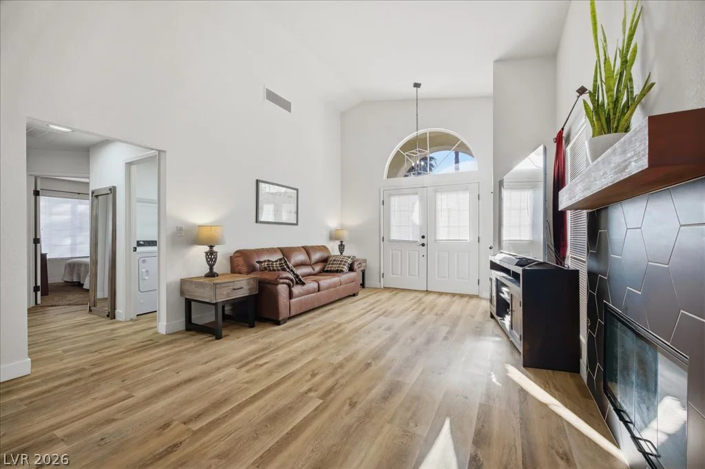 4932 Signal, Las Vegas, NV 89130