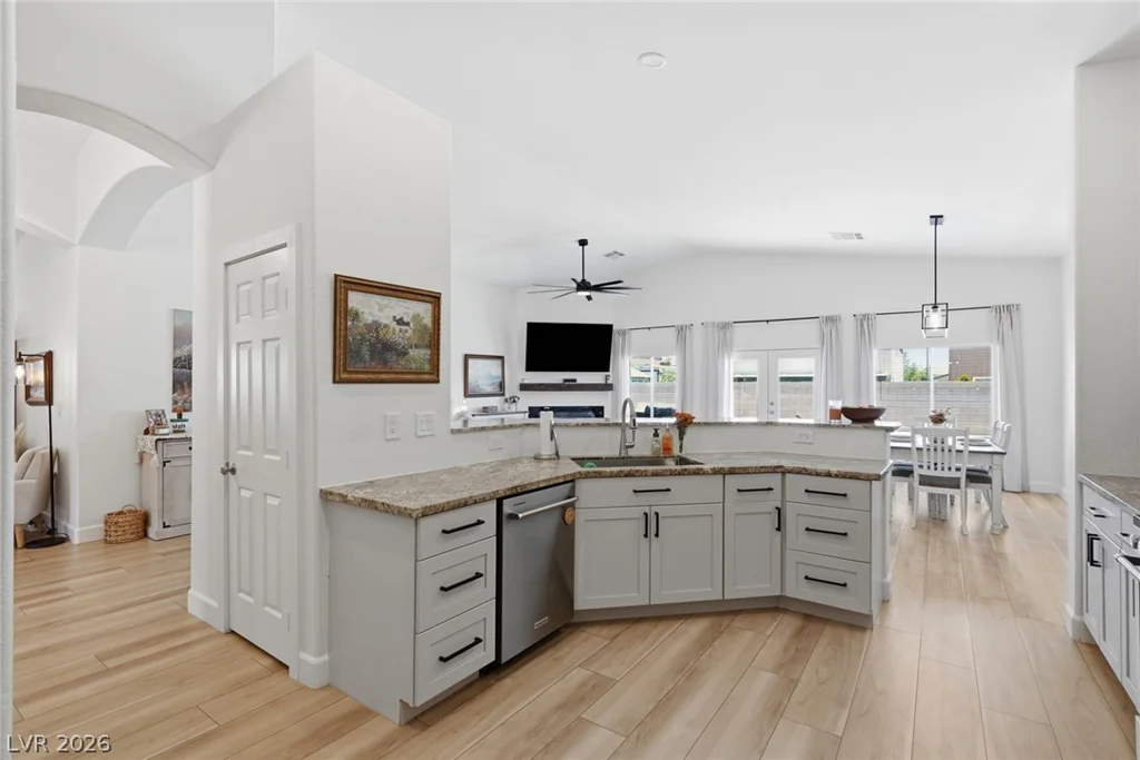 7074 Sea Orchard, Las Vegas, NV 89131