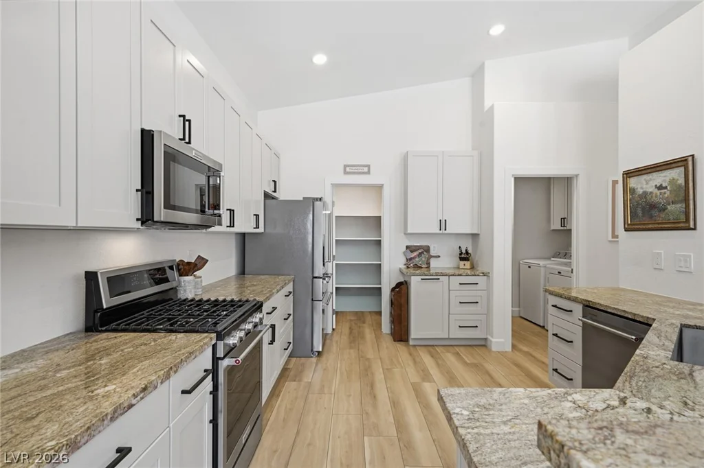 7074 Sea Orchard, Las Vegas, NV 89131