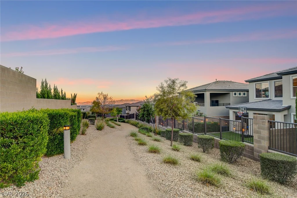 12438 Sunset Sage, Las Vegas, NV 89138
