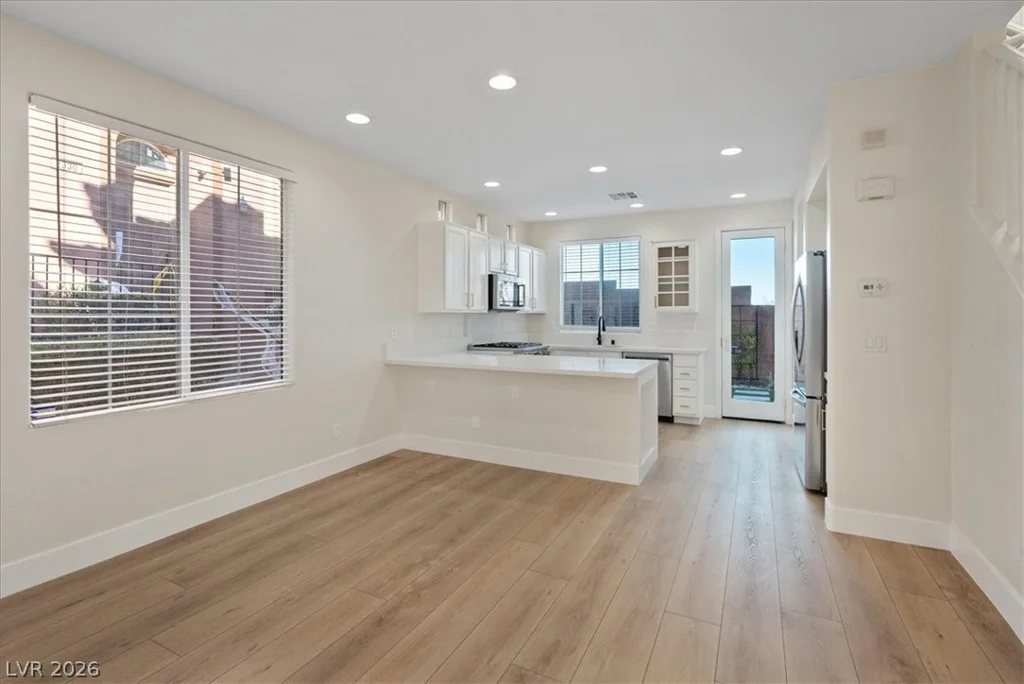 2334 Malaga Peak, Las Vegas, NV 89135