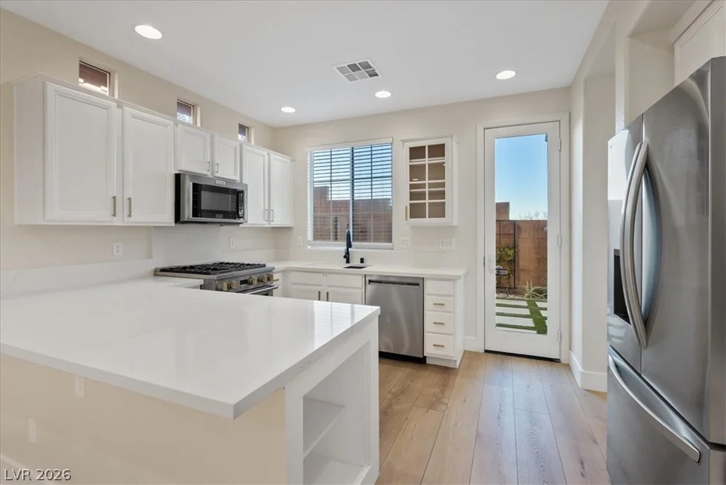 2334 Malaga Peak, Las Vegas, NV 89135
