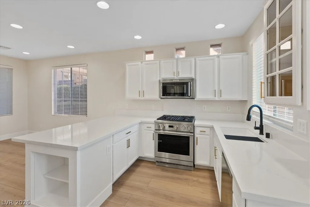 2334 Malaga Peak, Las Vegas, NV 89135