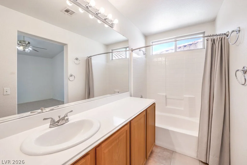 3728 Ashling, Las Vegas, NV 89129