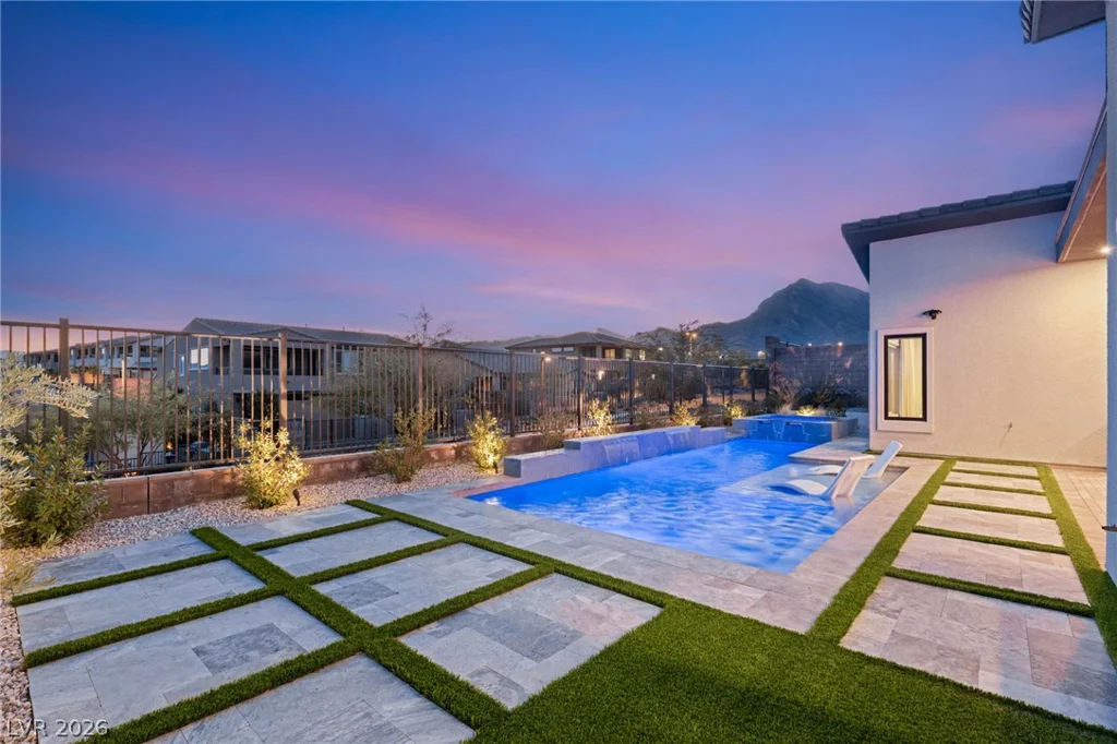 12167 Canyon Sunset, Las Vegas, NV 89138