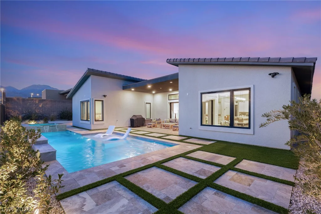 12167 Canyon Sunset, Las Vegas, NV 89138