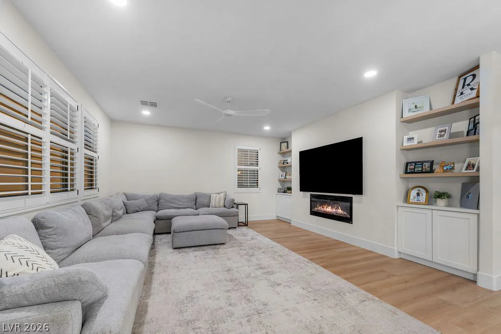 769 Shirehampton, Las Vegas, NV 89178