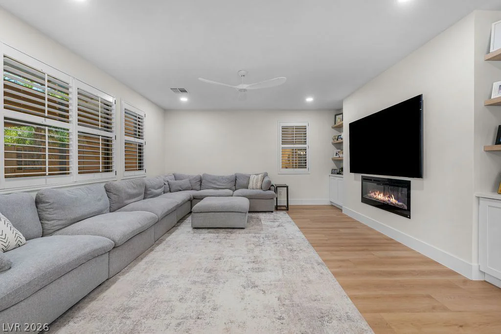 769 Shirehampton, Las Vegas, NV 89178