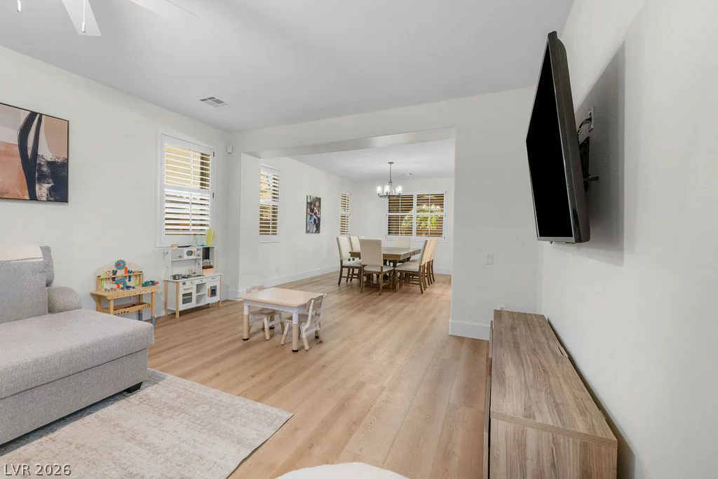 769 Shirehampton, Las Vegas, NV 89178