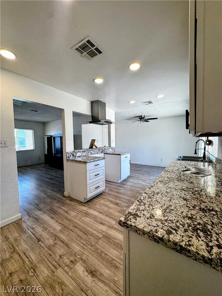 2539 Noble, North Las Vegas, NV 89030