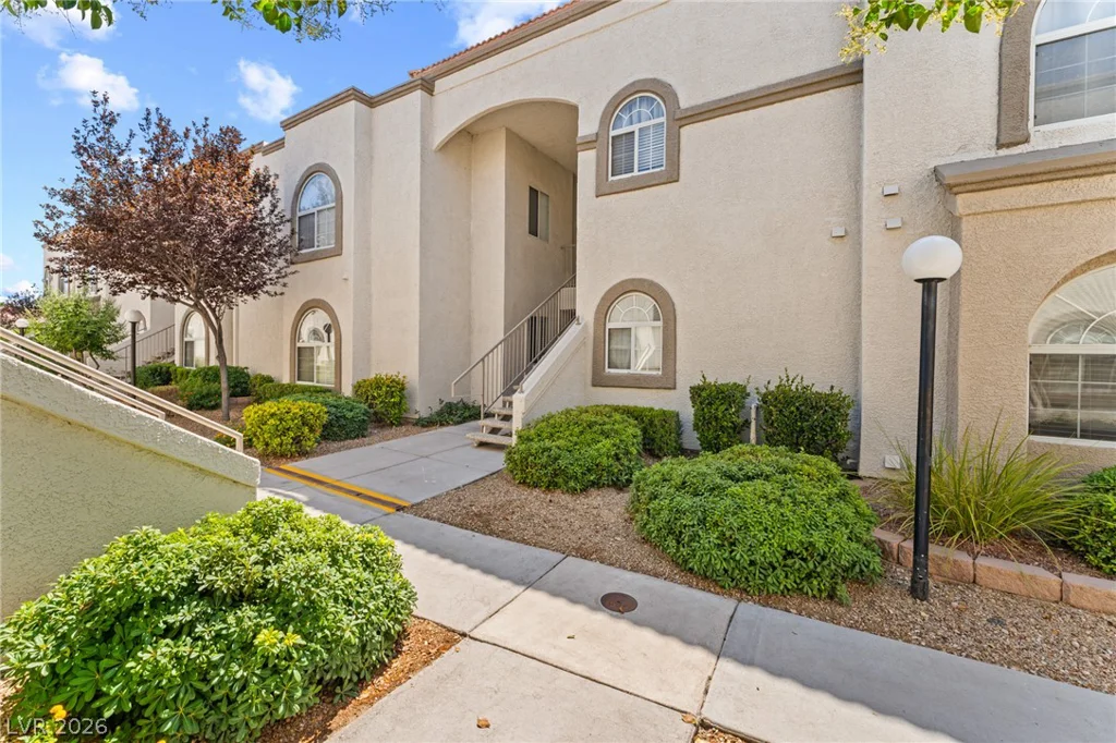 3125 Buffalo, Las Vegas, NV 89128