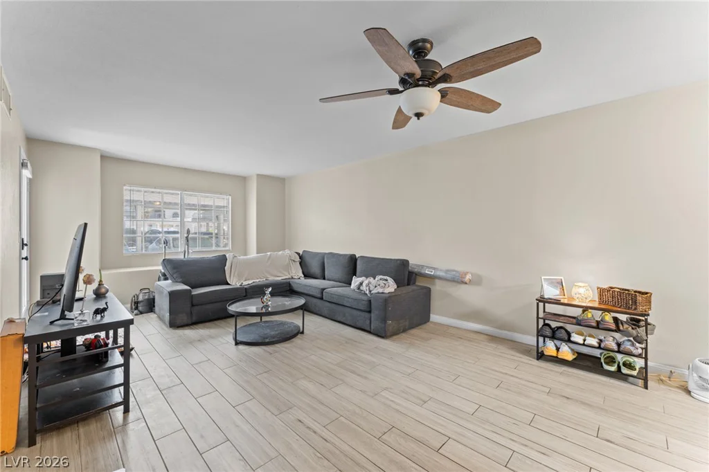 3125 Buffalo, Las Vegas, NV 89128