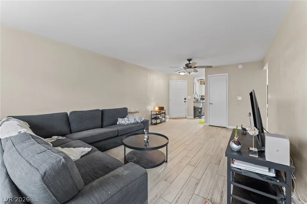 3125 Buffalo, Las Vegas, NV 89128