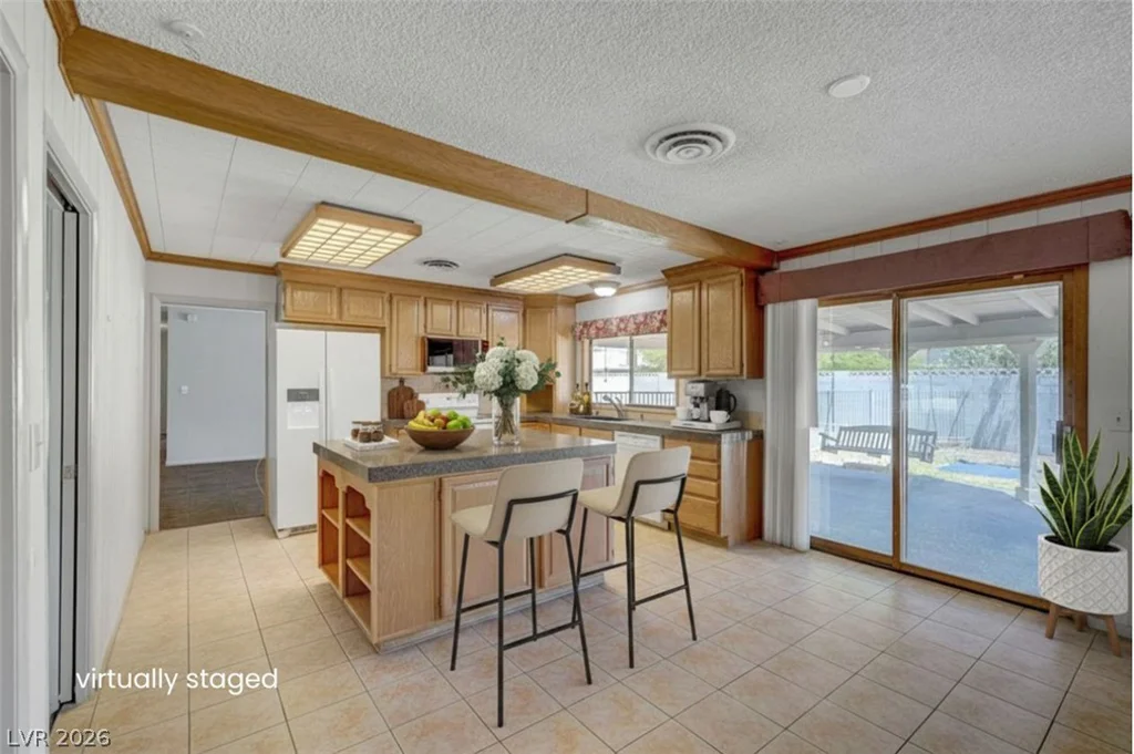 1900 Stonehaven, Las Vegas, NV 89108