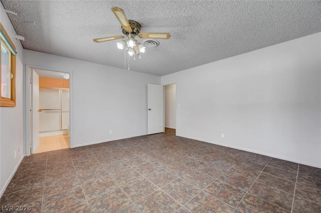 1900 Stonehaven, Las Vegas, NV 89108