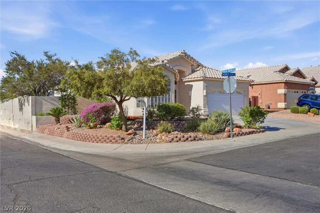 1521 Honey Vista, North Las Vegas, NV 89032