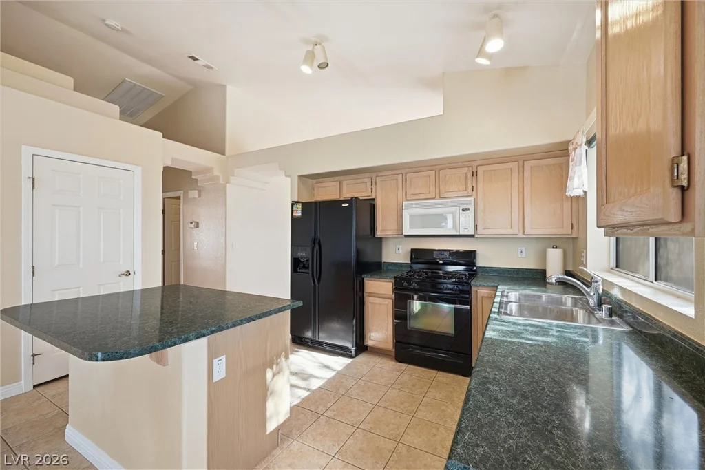 1521 Honey Vista, North Las Vegas, NV 89032