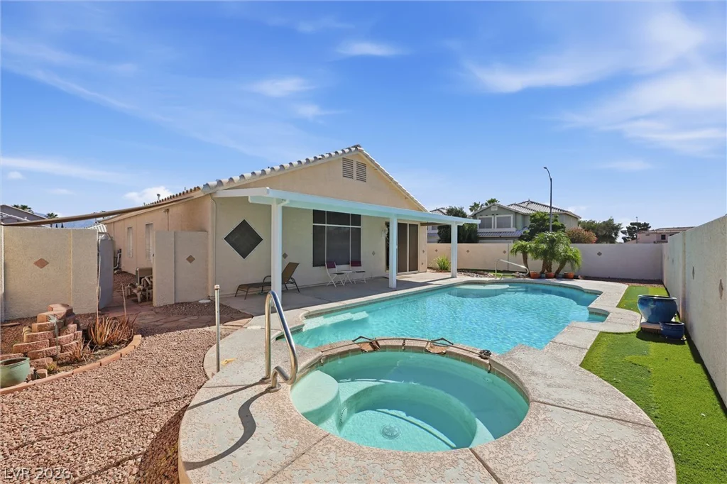 1521 Honey Vista, North Las Vegas, NV 89032