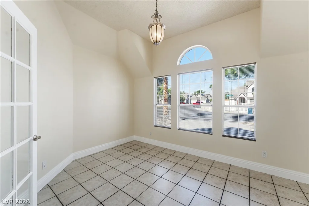 2604 Cathedral, Las Vegas, NV 89108