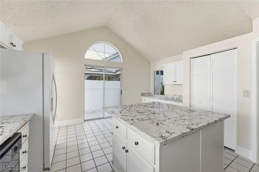 2604 Cathedral, Las Vegas, NV 89108