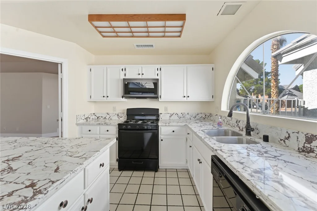 2604 Cathedral, Las Vegas, NV 89108