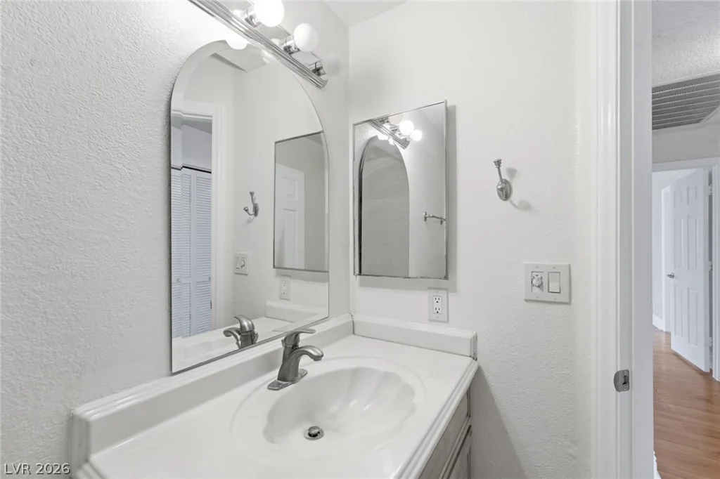 2604 Cathedral, Las Vegas, NV 89108