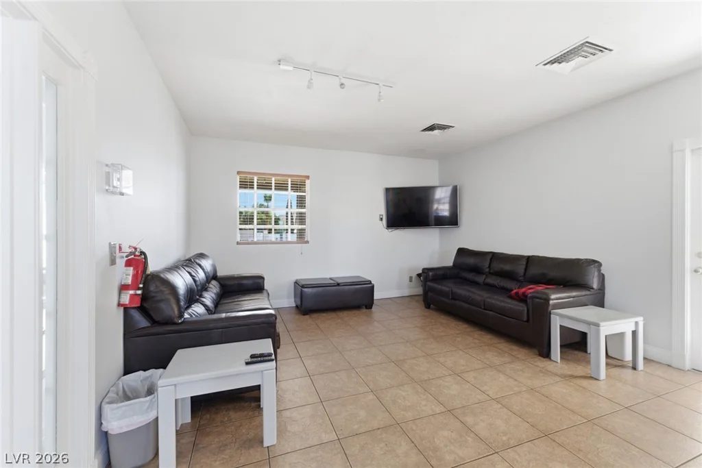 2604 Cathedral, Las Vegas, NV 89108
