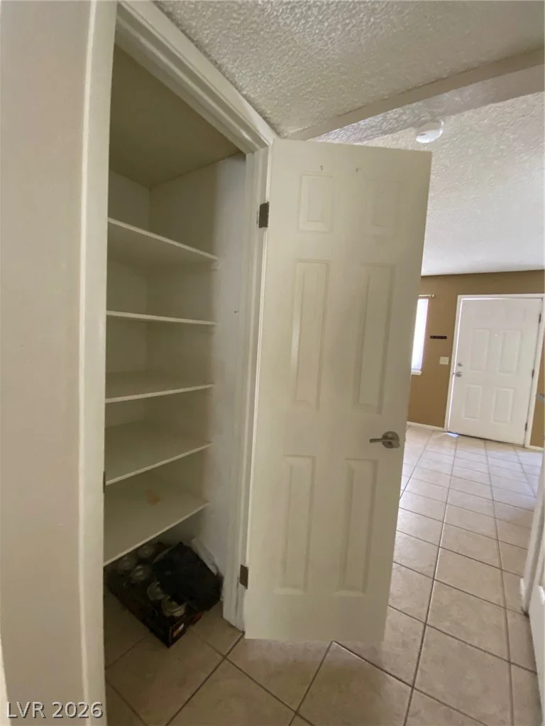 900 Boulder Springs, Las Vegas, NV 89128