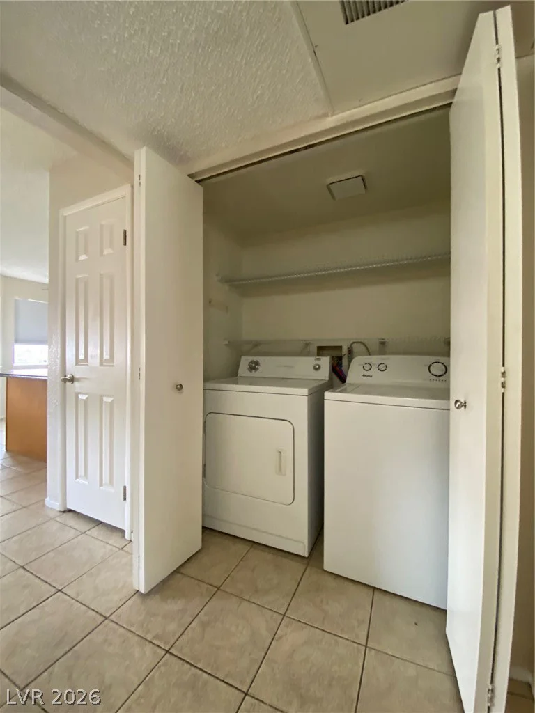900 Boulder Springs, Las Vegas, NV 89128
