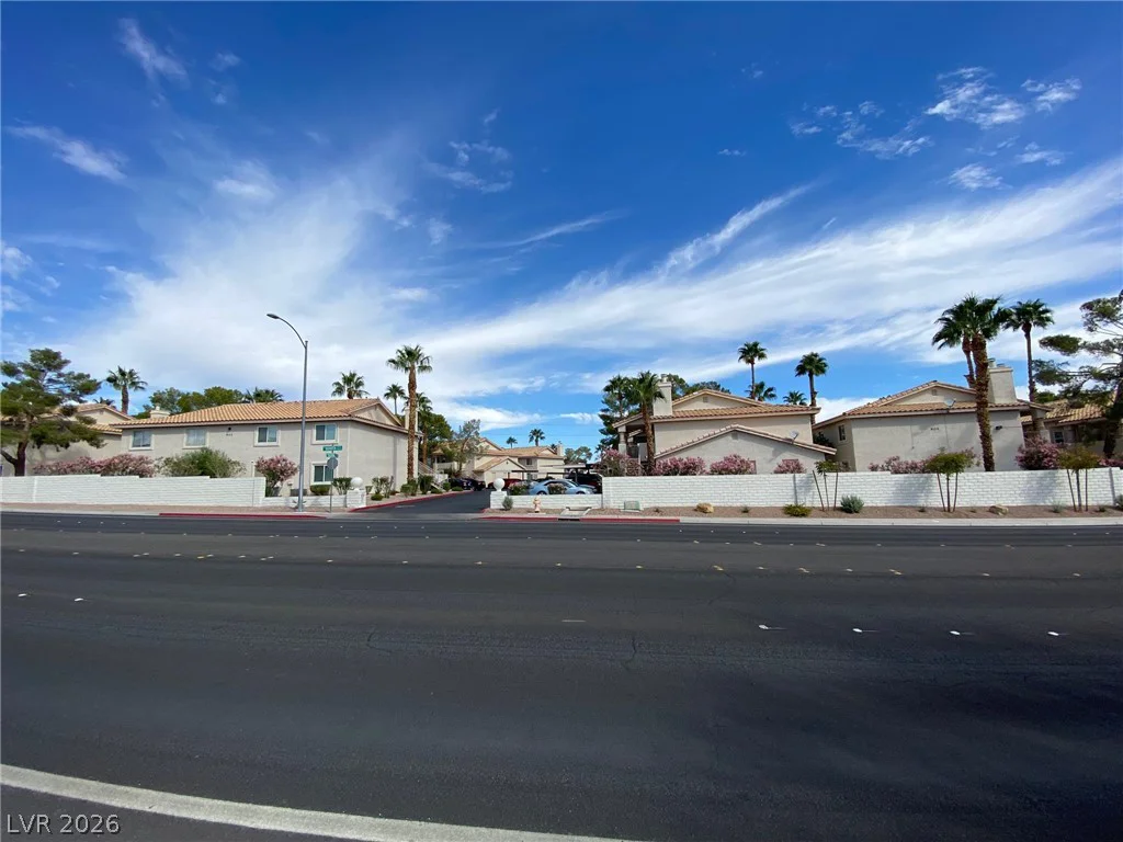 900 Boulder Springs, Las Vegas, NV 89128