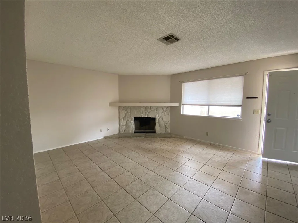 900 Boulder Springs, Las Vegas, NV 89128