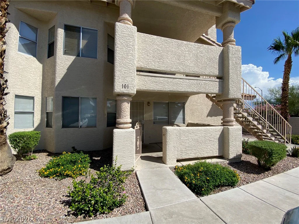 900 Boulder Springs, Las Vegas, NV 89128