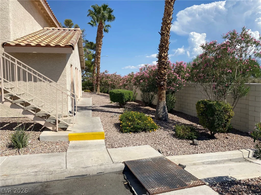 900 Boulder Springs, Las Vegas, NV 89128