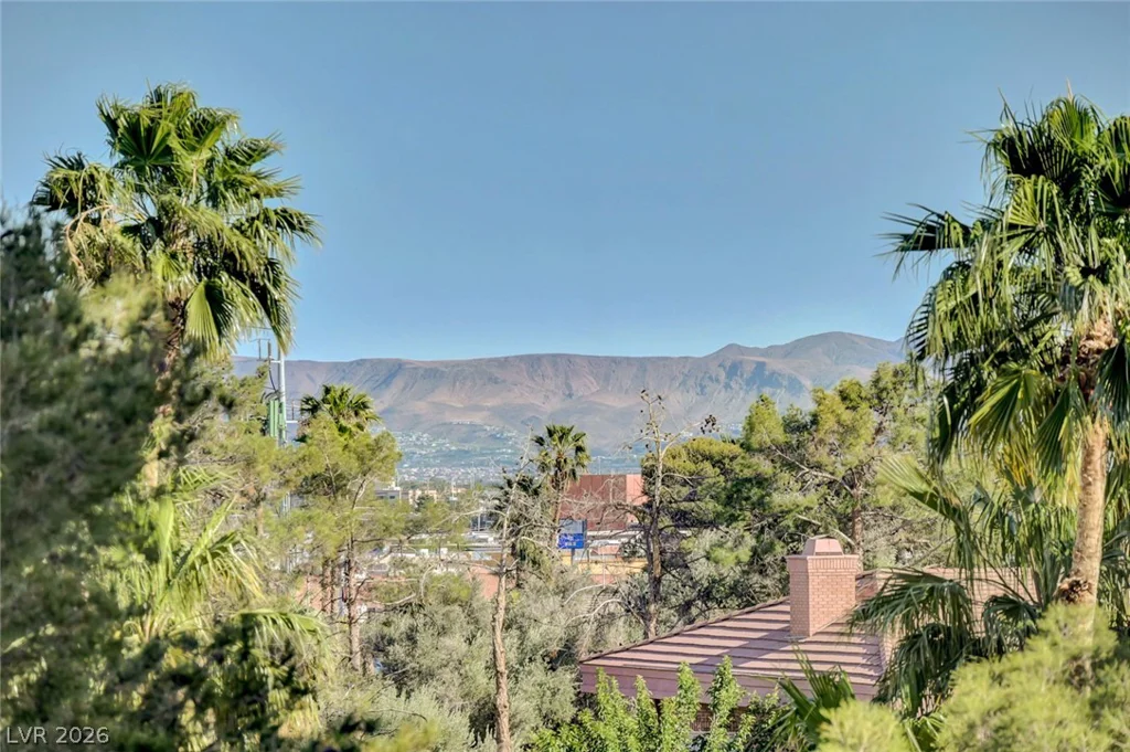 3111 Bel Air, Las Vegas, NV 89109