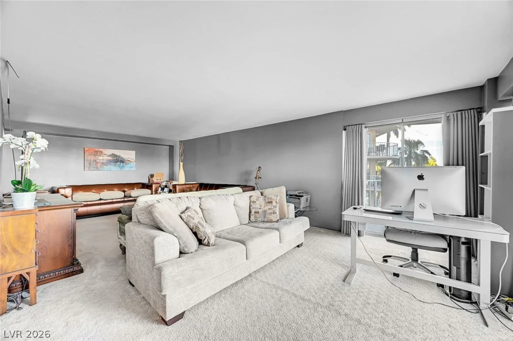 3111 Bel Air, Las Vegas, NV 89109
