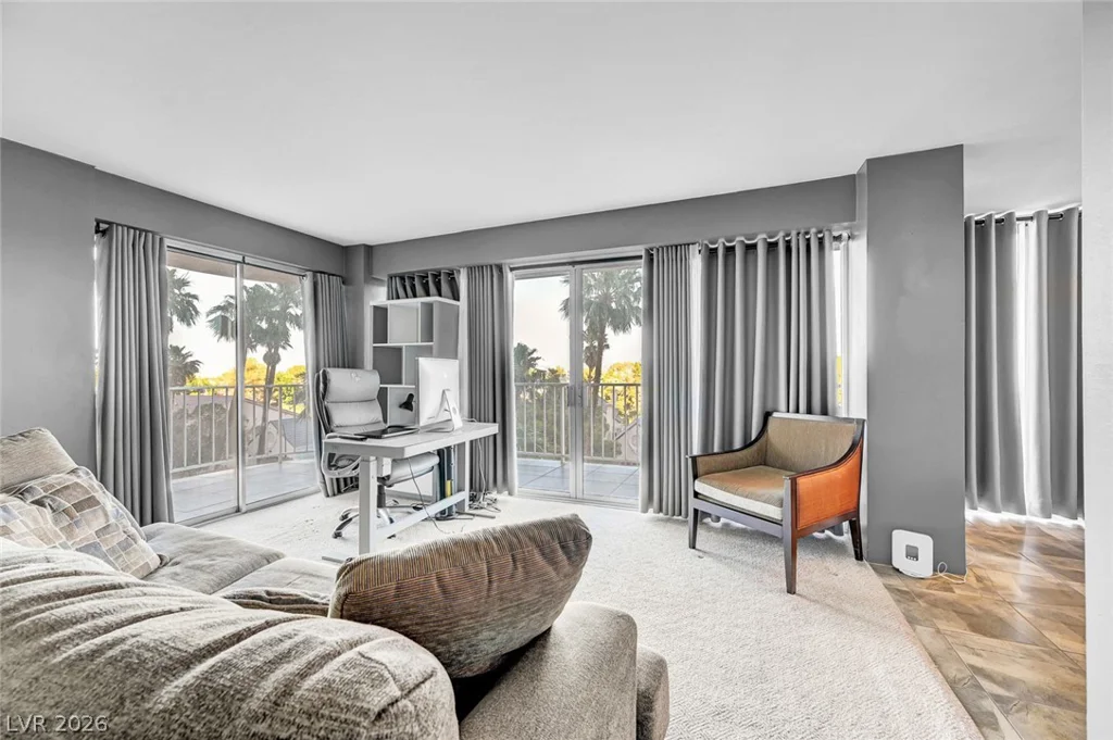 3111 Bel Air, Las Vegas, NV 89109