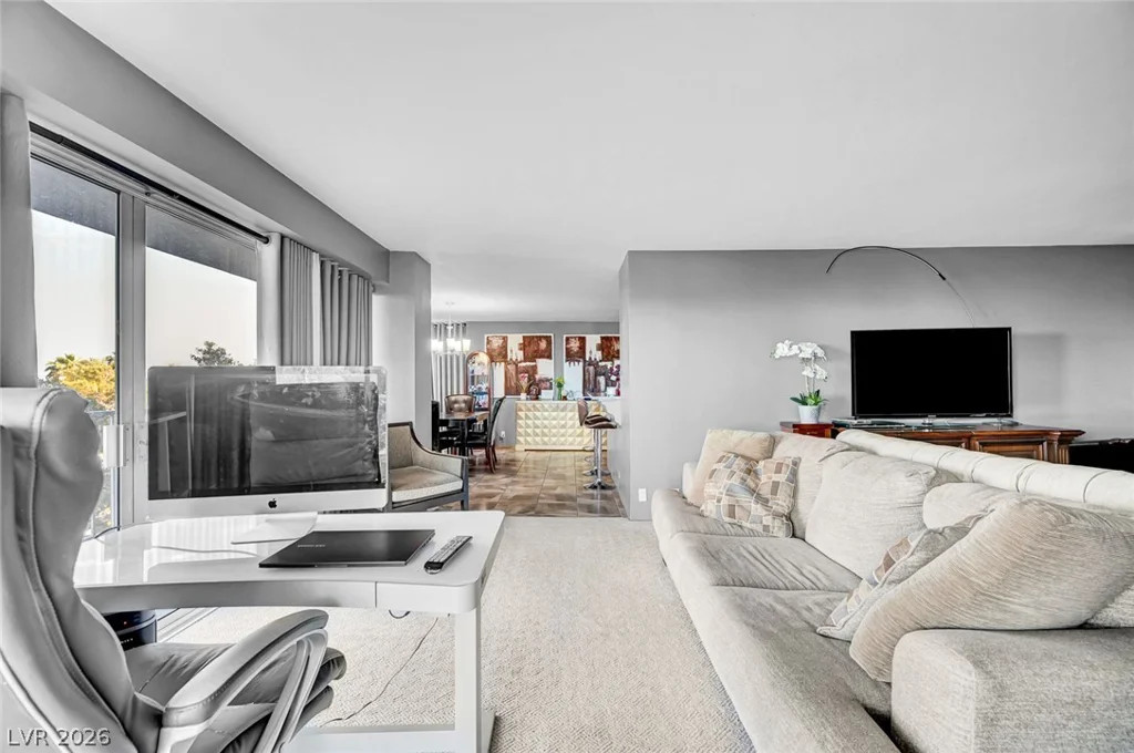 3111 Bel Air, Las Vegas, NV 89109