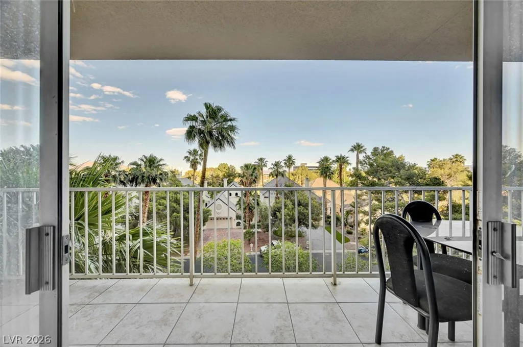 3111 Bel Air, Las Vegas, NV 89109
