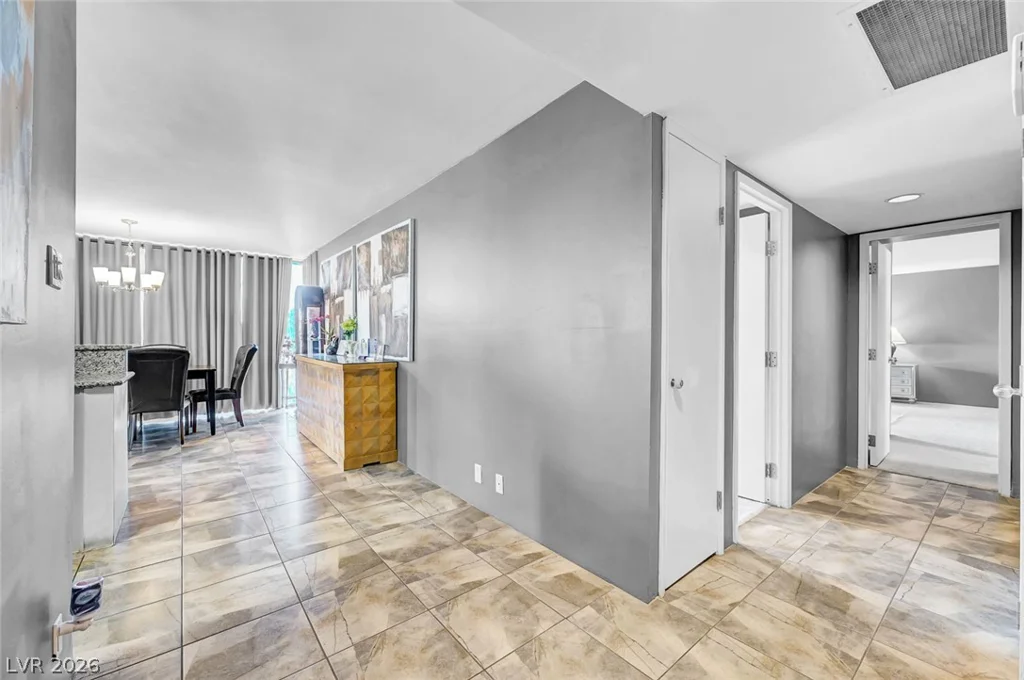 3111 Bel Air, Las Vegas, NV 89109