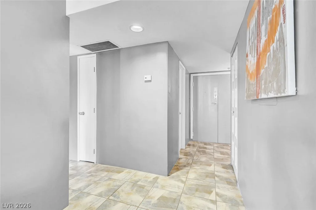 3111 Bel Air, Las Vegas, NV 89109