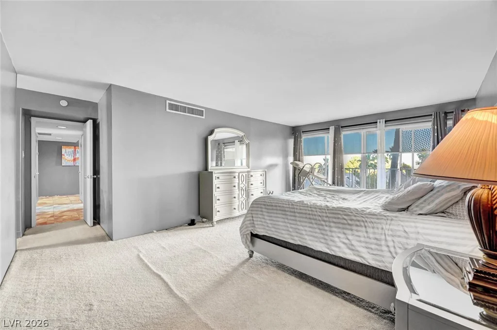 3111 Bel Air, Las Vegas, NV 89109