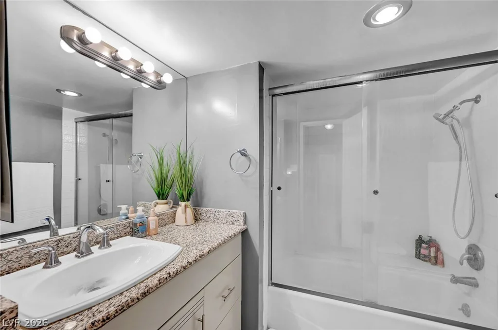 3111 Bel Air, Las Vegas, NV 89109