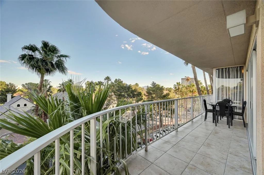 3111 Bel Air, Las Vegas, NV 89109