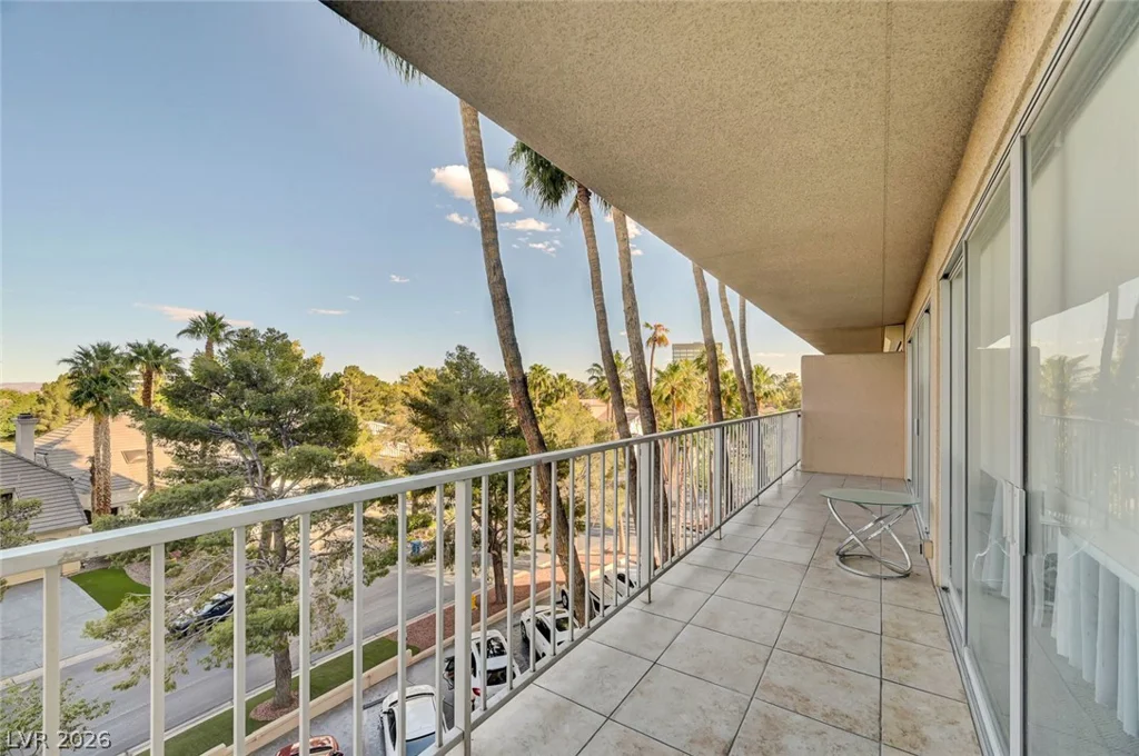 3111 Bel Air, Las Vegas, NV 89109