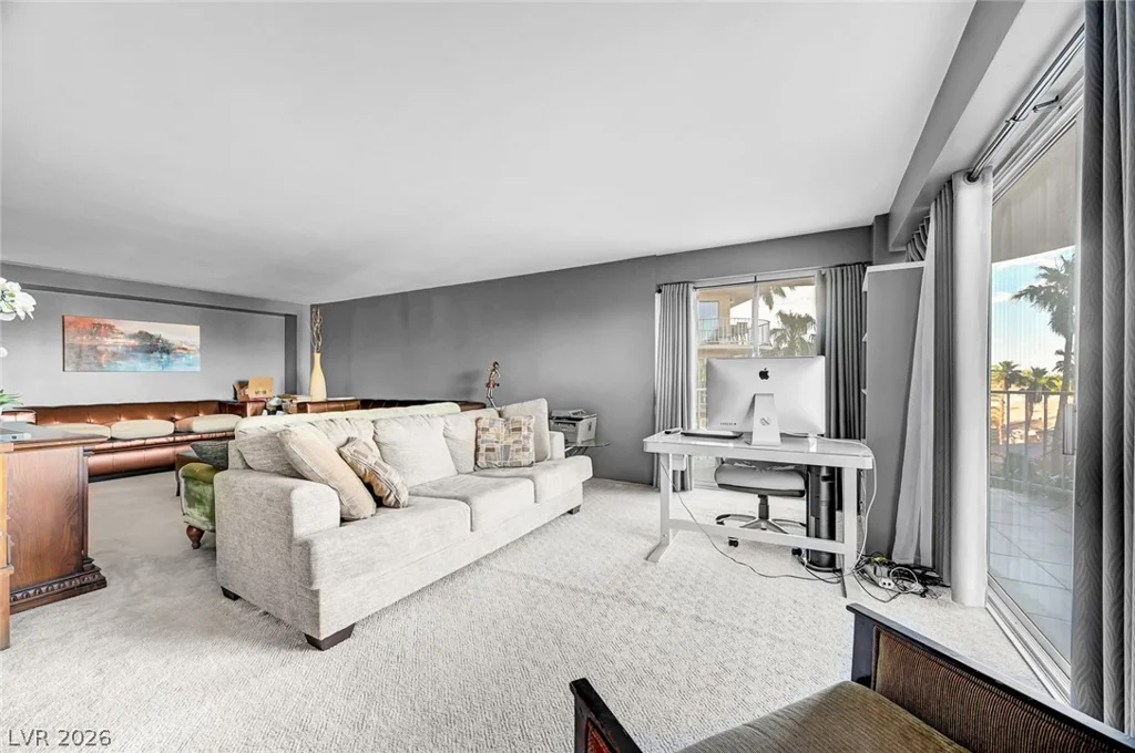 3111 Bel Air, Las Vegas, NV 89109